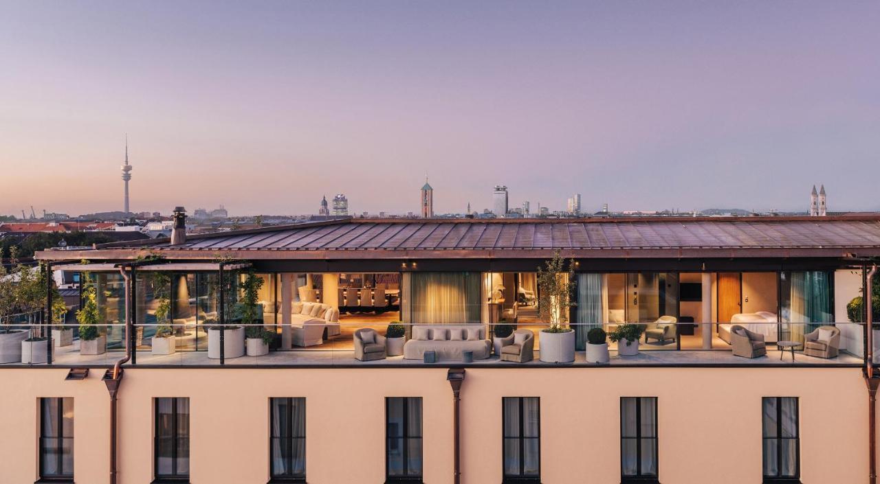 Bayerischer Hof Hotel 5*